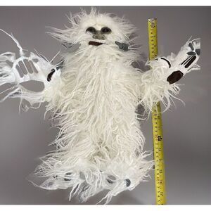 Disney Parks‎ Wampa Creature Star Wars Galaxy's Edge Talking Plush Toy
